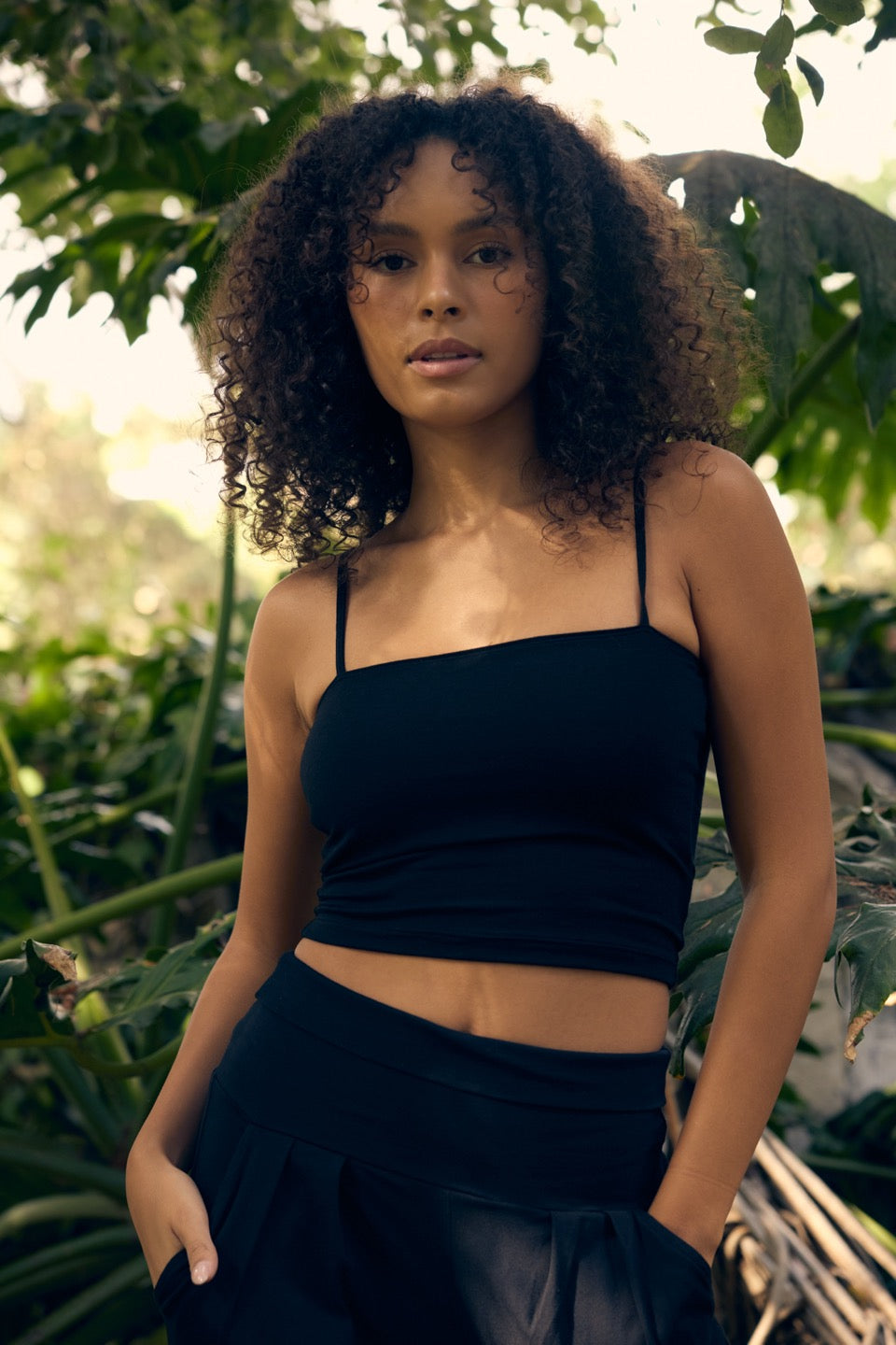 PINE STRAIGHT NECK TANK / BLACK