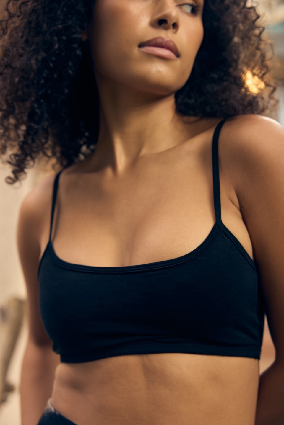 POPPY SCOOP NECK BRA / BLACK