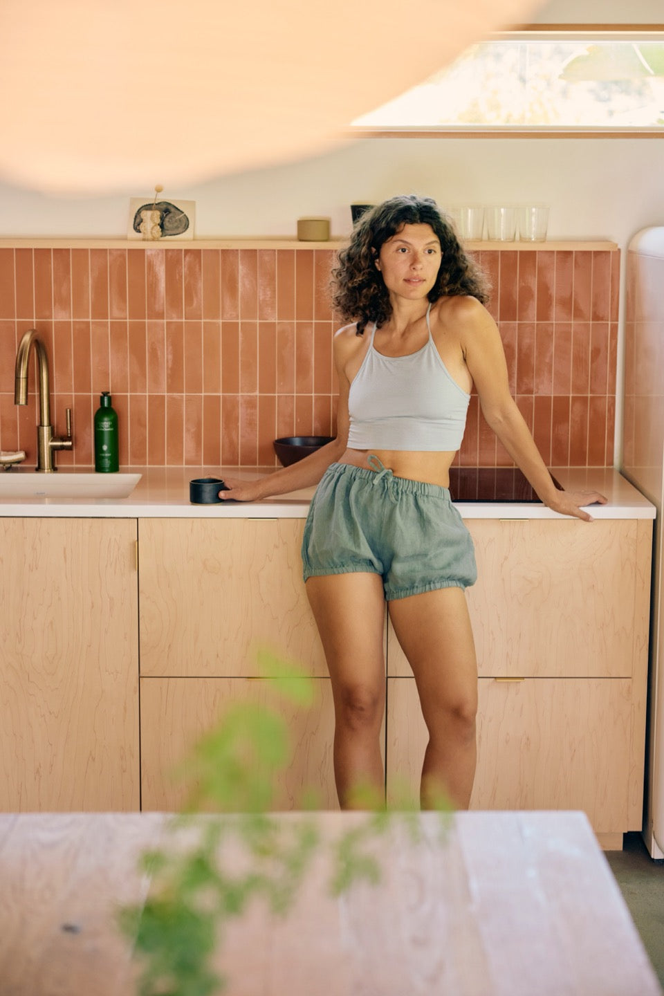 JOSHUA LINEN SHORTS / BLUE MOSS