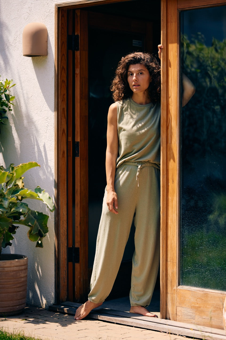 CEDAR HEMP JOGGER / PISTACHIO