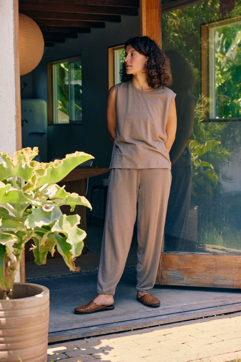 CEDAR HEMP JOGGER / CHARCOAL