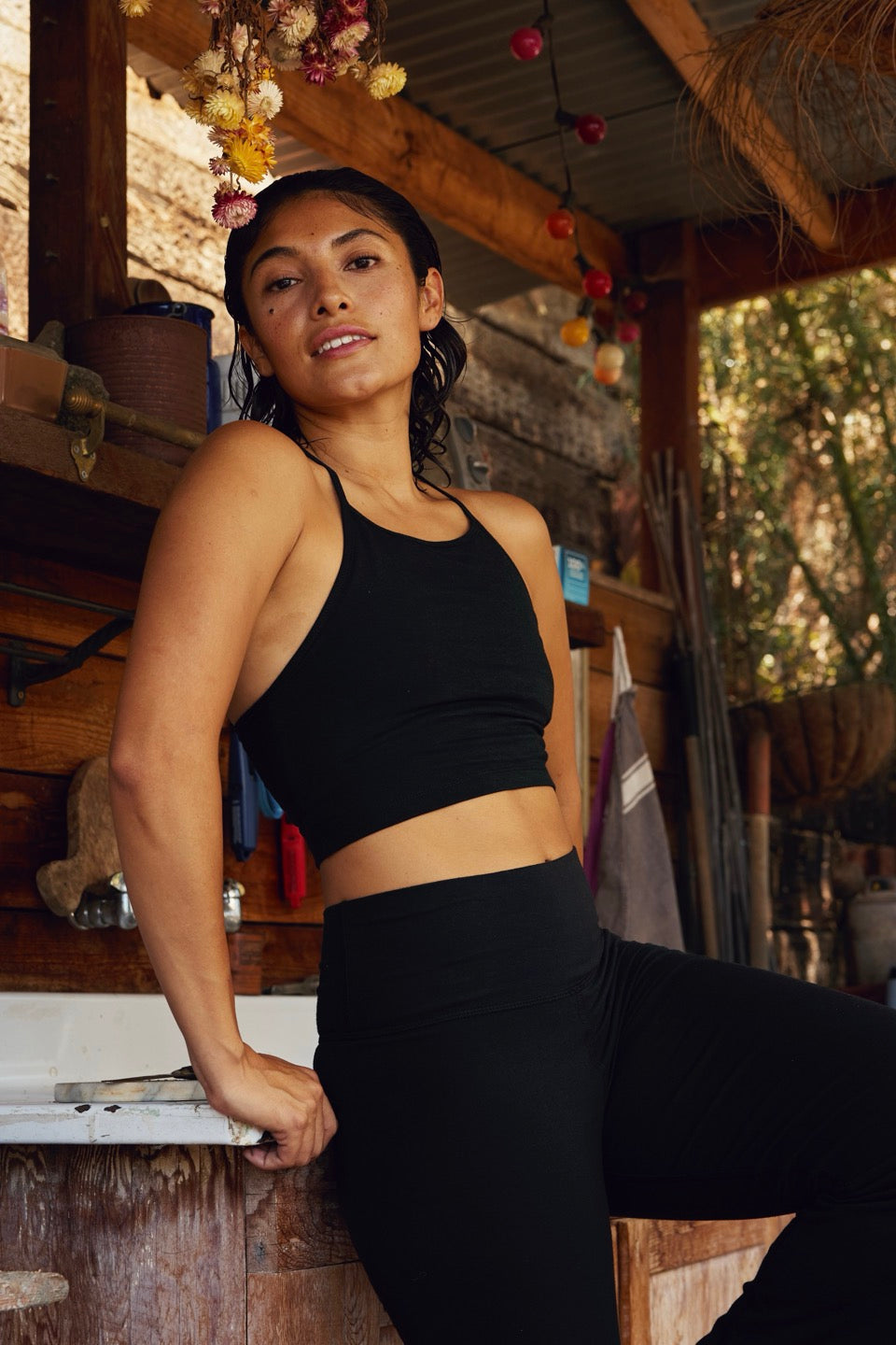 MONDO CROP TANK / BLACK