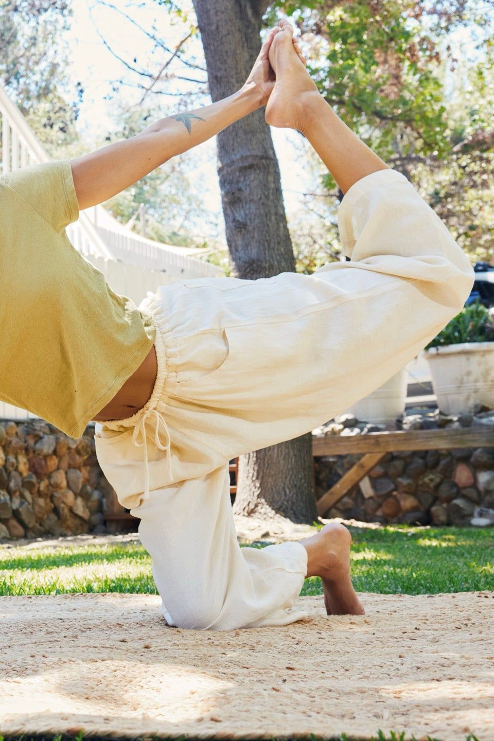 LAUREL LINEN PANTS / CREAM – SOKOI