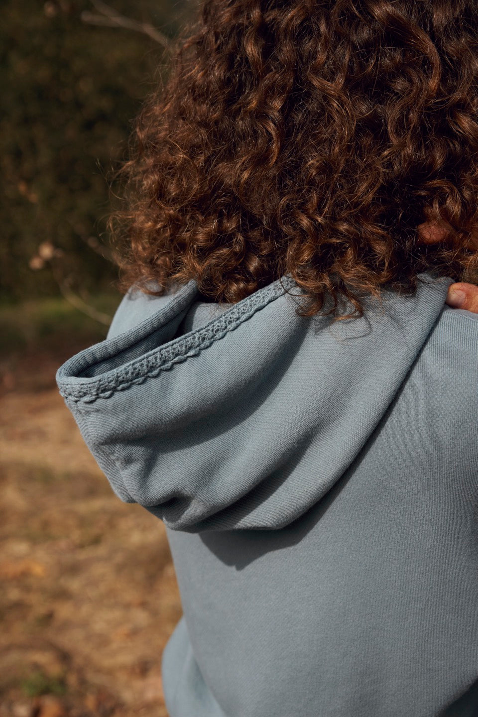 SYCAMORE HOODIE / CHARCOAL BLUE