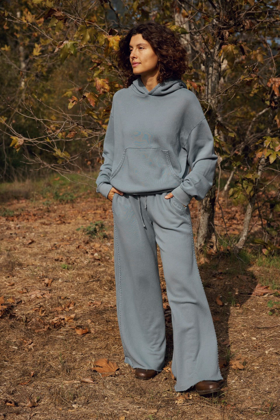 SYCAMORE HOODIE / CHARCOAL BLUE