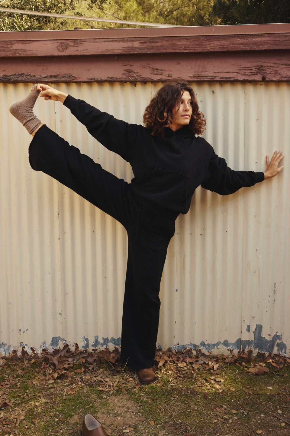 SYCAMORE HOODIE / BLACK