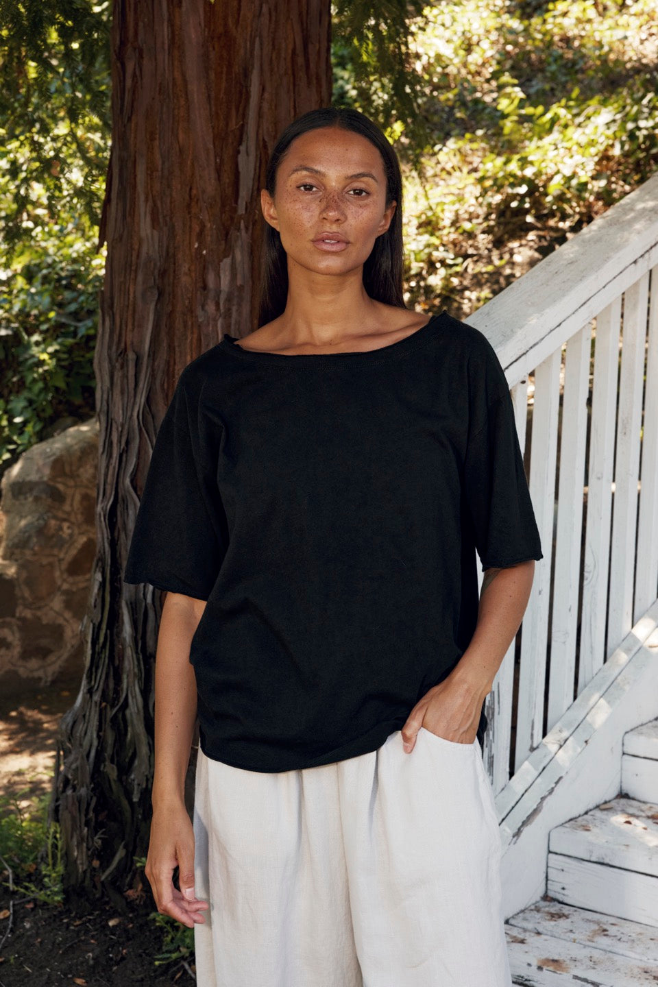 IRIS LINEN + COTTON TEE / BLACK