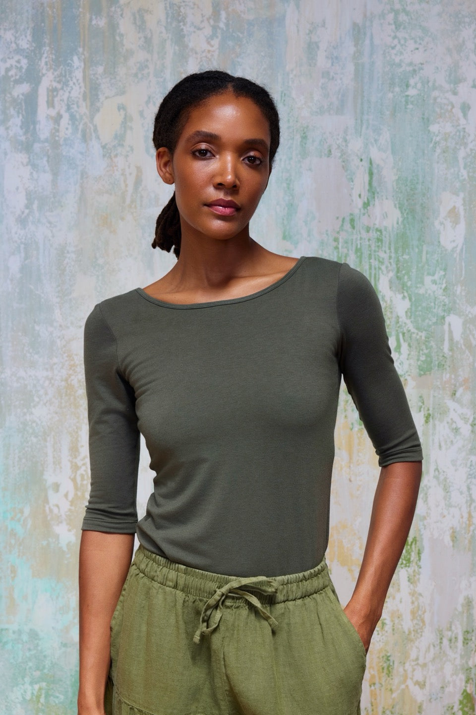 PEONY TOP / DARK MOSS
